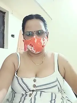 Snapshot of Your-vipasha chatting on 06-19-26, 07:20 Your-vipasha online show from 06-19-26, 07:20
