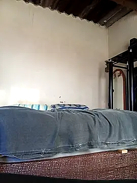 Snapshot of average_price chatting on 10-08-25, 04:25 average price online show from 10-08-25, 04:25