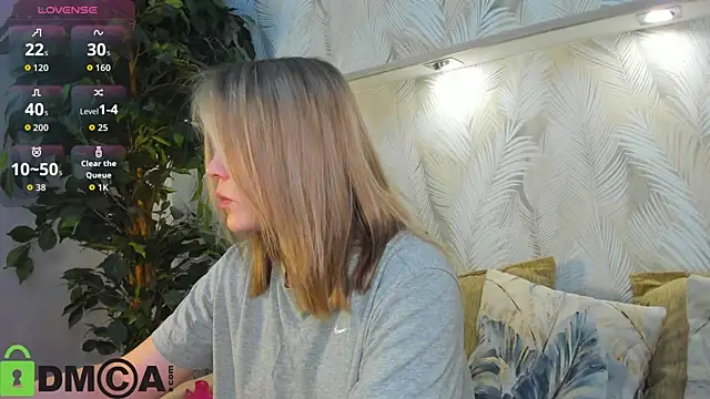 Snapshot of Jerry-Hall chatting on 05-27-26, 01:15 Jerry-Hall online show from 05-27-26, 01:15