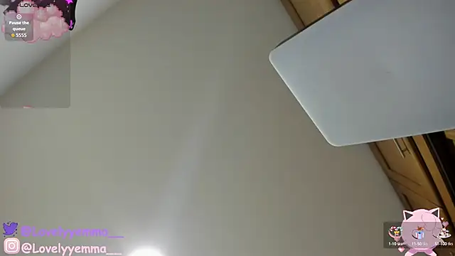 Snapshot of Dirtycalm chatting on 09-18-25, 04:59 Dirtycalm online show from 09-18-25, 04:59