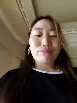 Snapshot of siki-00 chatting on 12-18-25, 01:44 siki-00 online show from 12-18-25, 01:44