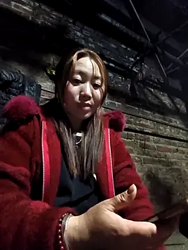 Snapshot of siki-00 chatting on 12-20-25, 01:25 siki-00 online show from 12-20-25, 01:25