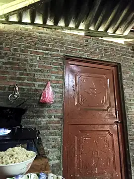 Snapshot of siki-00 chatting on 11-24-25, 05:07 siki-00 online show from 11-24-25, 05:07