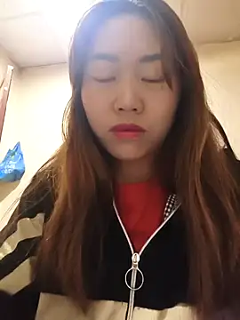 Snapshot of siki-00 chatting on 02-21-26, 12:56 siki-00 online show from 02-21-26, 12:56