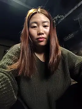 Snapshot of siki-00 chatting on 12-14-25, 08:09 siki-00 online show from 12-14-25, 08:09