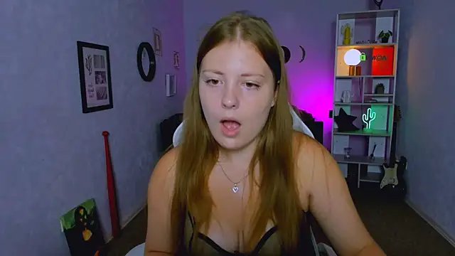 Snapshot of melani_bumm chatting on 09-23-25, 05:58 melani bumm online show from 09-23-25, 05:58