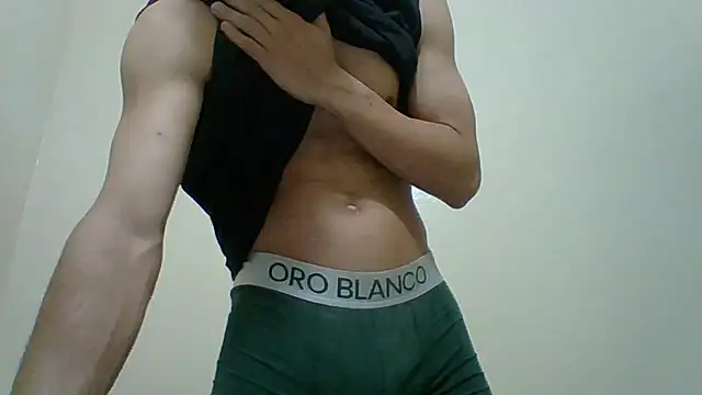 Snapshot of Osamabigdick7 chatting on 05-09-26, 10:35 Osamabigdick7 online show from 05-09-26, 10:35