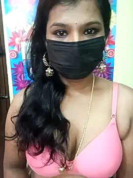 Snapshot of Divya_Spandhana_90 chatting on 10-09-25, 06:25 Divya Spandhana 90 online show from 10-09-25, 06:25