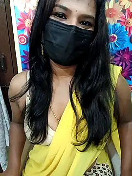 Snapshot of Divya_Spandhana_90 chatting on 10-12-25, 05:14 Divya Spandhana 90 online show from 10-12-25, 05:14