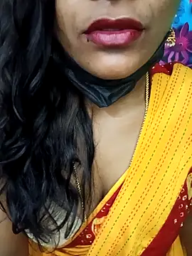 Snapshot of Divya_Spandhana_90 chatting on 10-14-25, 06:30 Divya Spandhana 90 online show from 10-14-25, 06:30