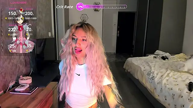 Snapshot of Anya_Belle chatting on 10-05-25, 04:42 Anya Belle online show from 10-05-25, 04:42