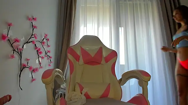Snapshot of Anya_Belle chatting on 06-14-26, 04:14 Anya Belle online show from 06-14-26, 04:14