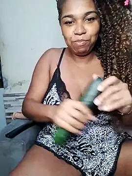 Snapshot of Ella_lima chatting on 05-16-26, 06:23 Ella lima online show from 05-16-26, 06:23