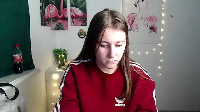 Snapshot of Milka_kamila chatting on 10-10-25, 11:22 Milka kamila online show from 10-10-25, 11:22