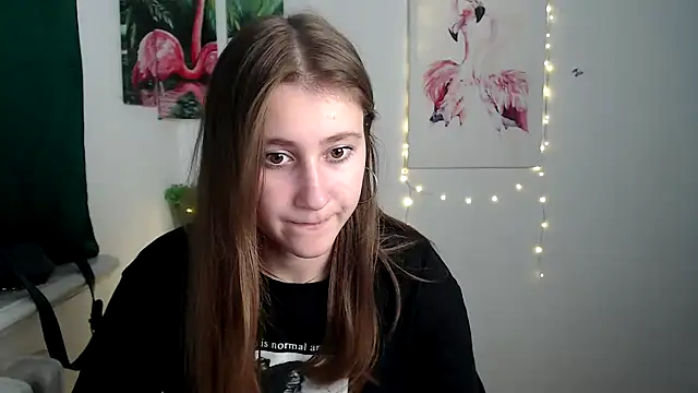 Snapshot of Milka_kamila chatting on 10-11-25, 11:11 Milka kamila online show from 10-11-25, 11:11