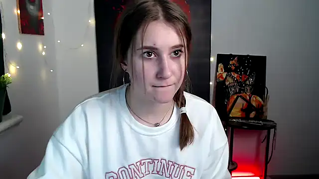 Milka kamila online show from 02-11-26, 02:39