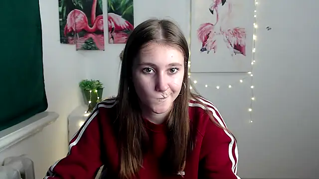 Snapshot of Milka_kamila chatting on 10-08-25, 10:28 Milka kamila online show from 10-08-25, 10:28