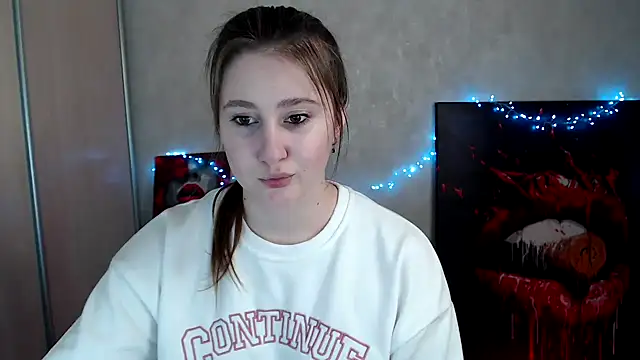 Milka kamila online show from 04-14-26, 12:10