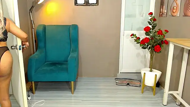 Snapshot of WANTEDCUMBUCKET69 chatting on 02-04-26, 10:54 WANTEDCUMBUCKET69 online show from 02-04-26, 10:54