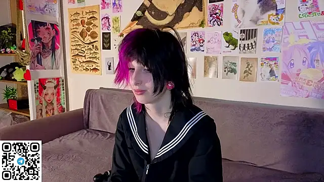 Snapshot of KandraCruser chatting on 05-24-26, 08:09 KandraCruser online show from 05-24-26, 08:09
