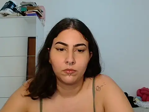 Snapshot of ApenasLys chatting on 04-19-26, 12:22 ApenasLys online show from 04-19-26, 12:22