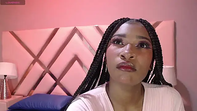 SophiaBloss online show from 09-19-25, 03:32