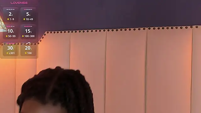 SophiaBloss online show from 10-12-25, 04:03