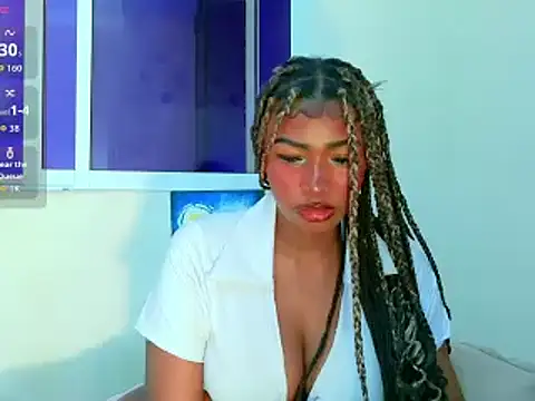 SophiaBloss online show from 07-19-26, 02:31