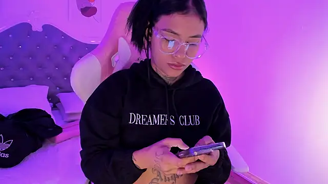  Sharloth  online show from 09-22-25, 01:39