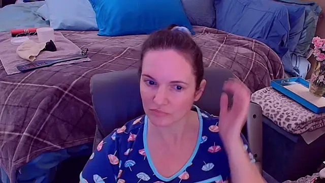 ninajaymes online show from 09-15-25, 09:37