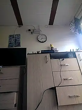 Coralaine 96 online show from 09-17-25, 12:18