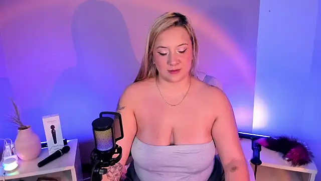 hollie joliie online show from 01-13-26, 12:09