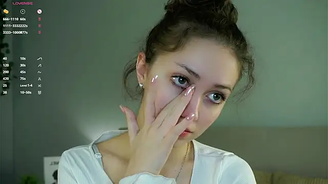 ZeniaBolich online show from 11-29-25, 09:37