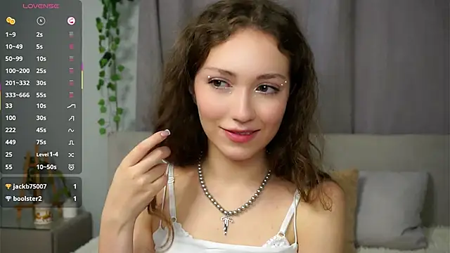 ZeniaBolich online show from 10-08-25, 10:21