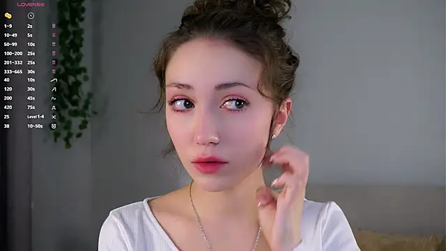 ZeniaBolich online show from 11-26-25, 09:48