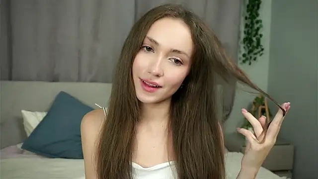 ZeniaBolich online show from 09-23-25, 10:50