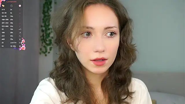 ZeniaBolich online show from 11-07-25, 09:52