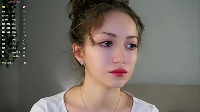 ZeniaBolich online show from 11-28-25, 12:11