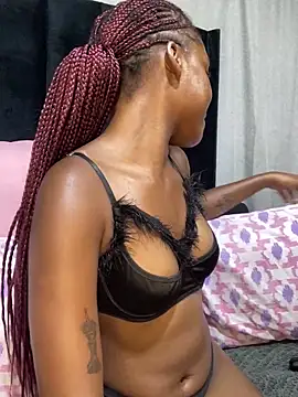 Littlebunny33 online show from 04-20-26, 09:38