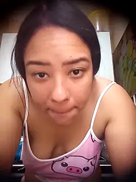 Snapshot of EAAM1@xh chatting on 09-29-25, 02:23 EAAM1xh online show from 09-29-25, 02:23