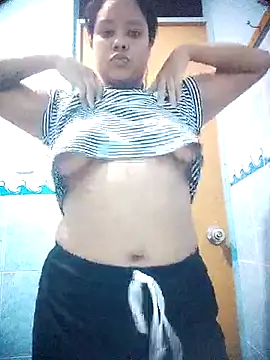 Snapshot of EAAM1@xh chatting on 02-27-26, 04:12 EAAM1xh online show from 02-27-26, 04:12