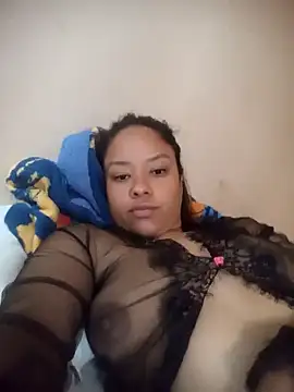 Snapshot of EAAM1@xh chatting on 09-23-25, 02:02 EAAM1xh online show from 09-23-25, 02:02