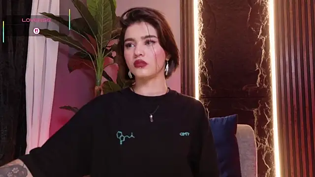 La Diabla 111  online show from 10-20-25, 09:59