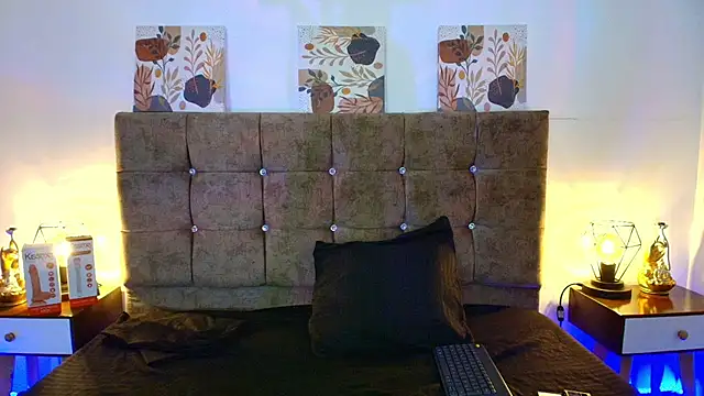 Dulce Bella  online show from 09-24-25, 12:11