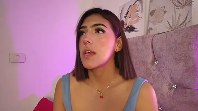 Dulce Bella  online show from 01-13-26, 03:32