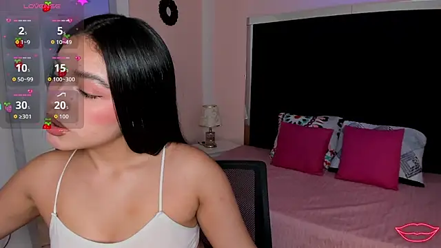 Snapshot of AvaScott_ chatting on 11-07-25, 04:33 AvaScott online show from 11-07-25, 04:33