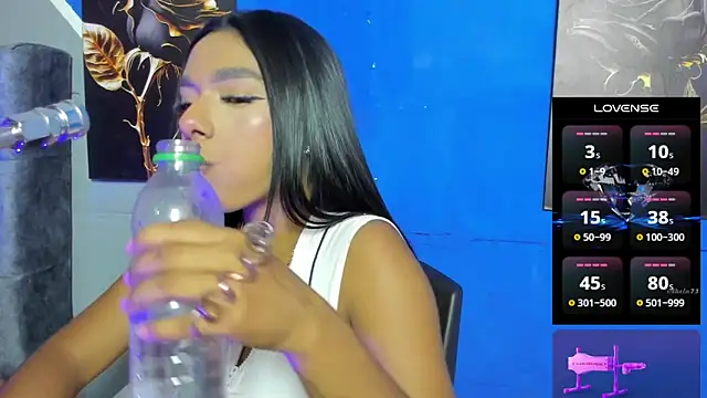 lau-hot online show from 03-05-26, 07:54