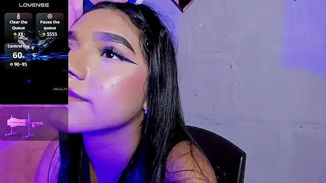 lau-hot online show from 04-17-26, 08:33