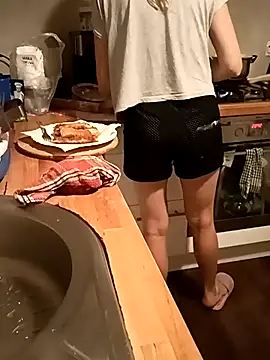 NiceBadgera online show from 09-13-25, 06:41