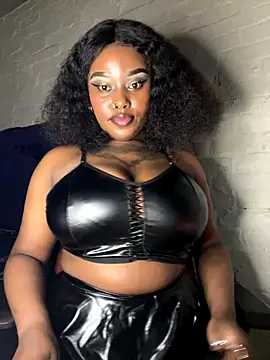 QUEEN NOBUHLE 777 online show from 10-17-25, 05:48